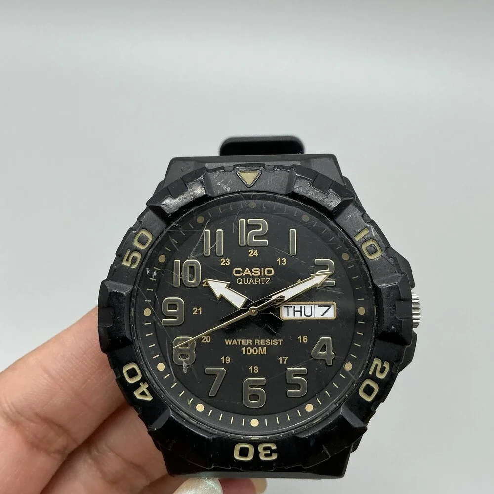 Casio see photos